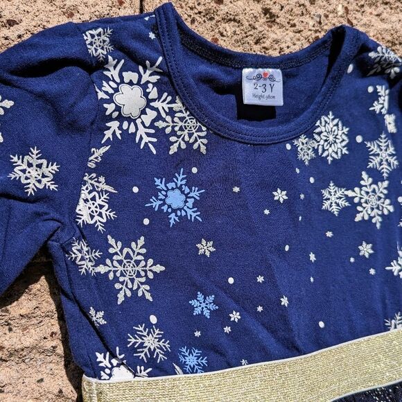 Little girls sparkle snowflake holiday dress - Picture 10 of 14